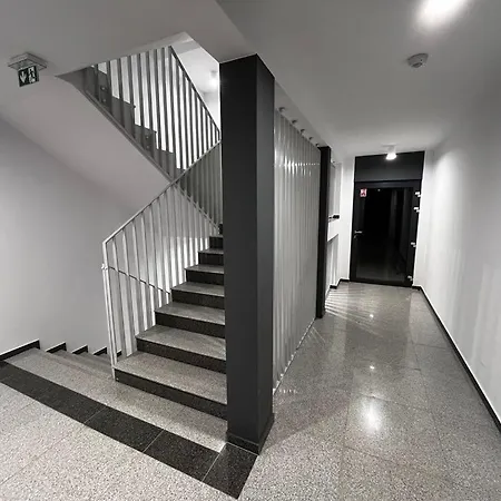 More Love - 8 Min Autem Ikea, 10 Min Autem Majaland Apartamento *